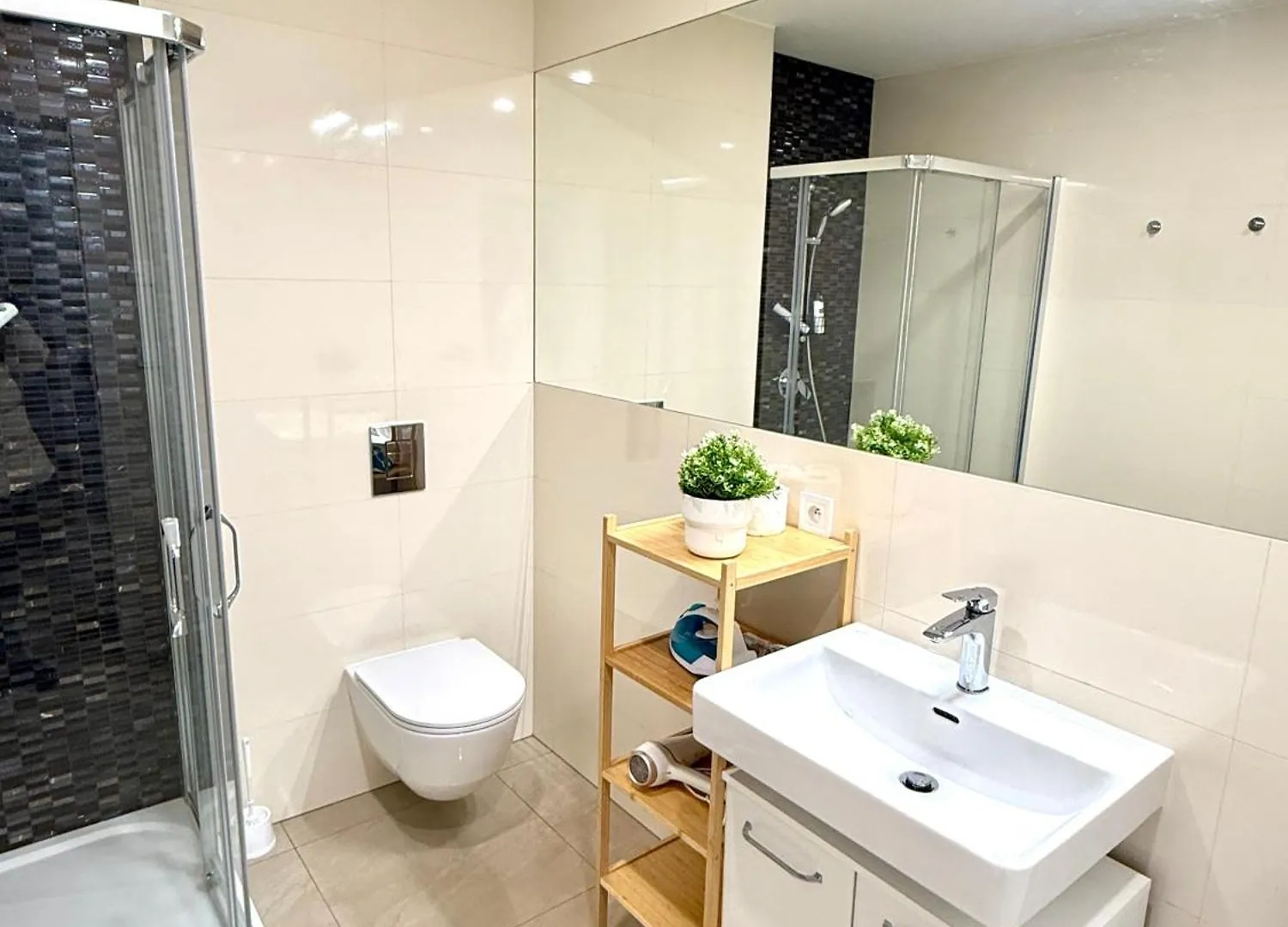 Modern Apartment In Wenceslas Square Prag